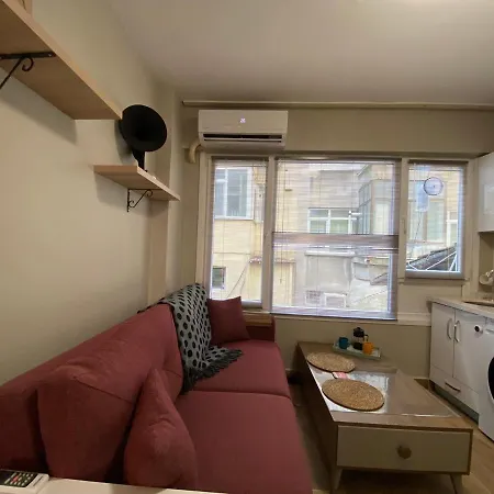 Διαμέρισμα Cozy Flat With Excellent Location In Kadikoy, Istanbul Κωνσταντινούπολη